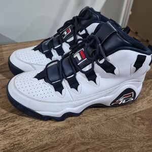 Fila Grant Hill 1 basketball shoes in the white/navy/red SIZE 8